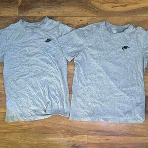 Nike Men's Grey T-shirt
